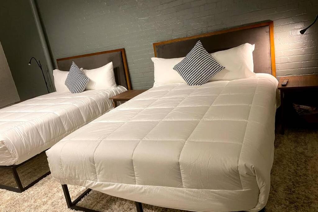 3E-Spacious 2 Bedroom In Oakland, Sleeps 8 Pittsburgh Ngoại thất bức ảnh